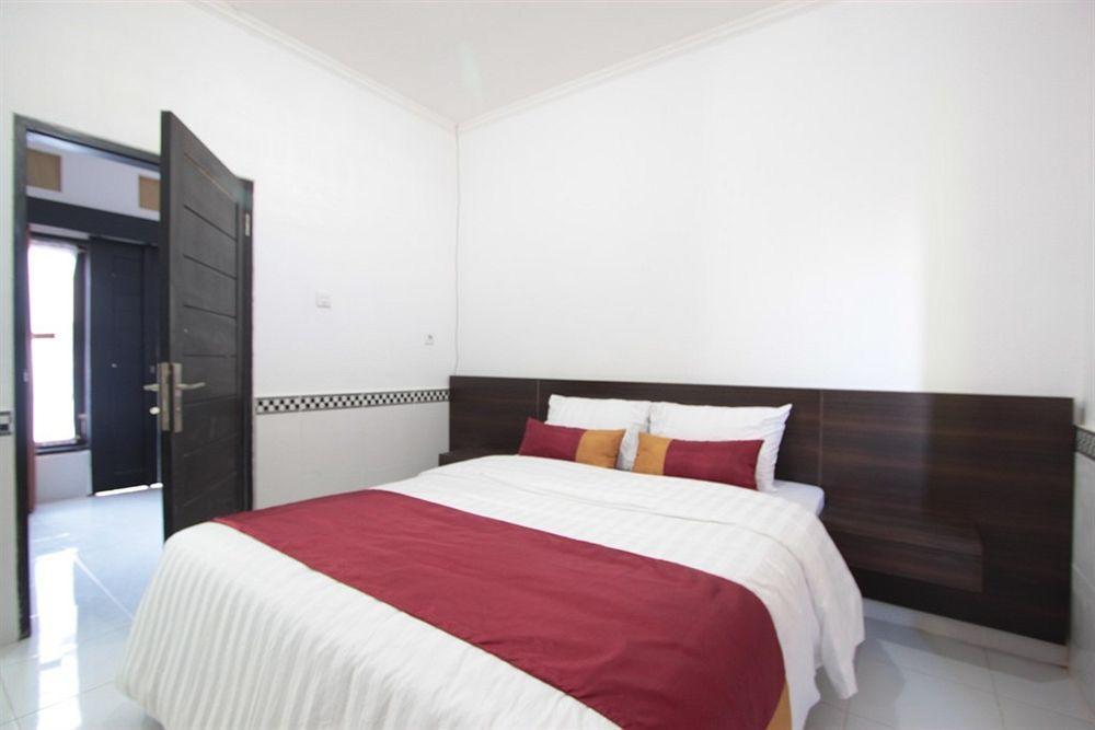 Bakung Sunset Hotel Кута Екстериор снимка