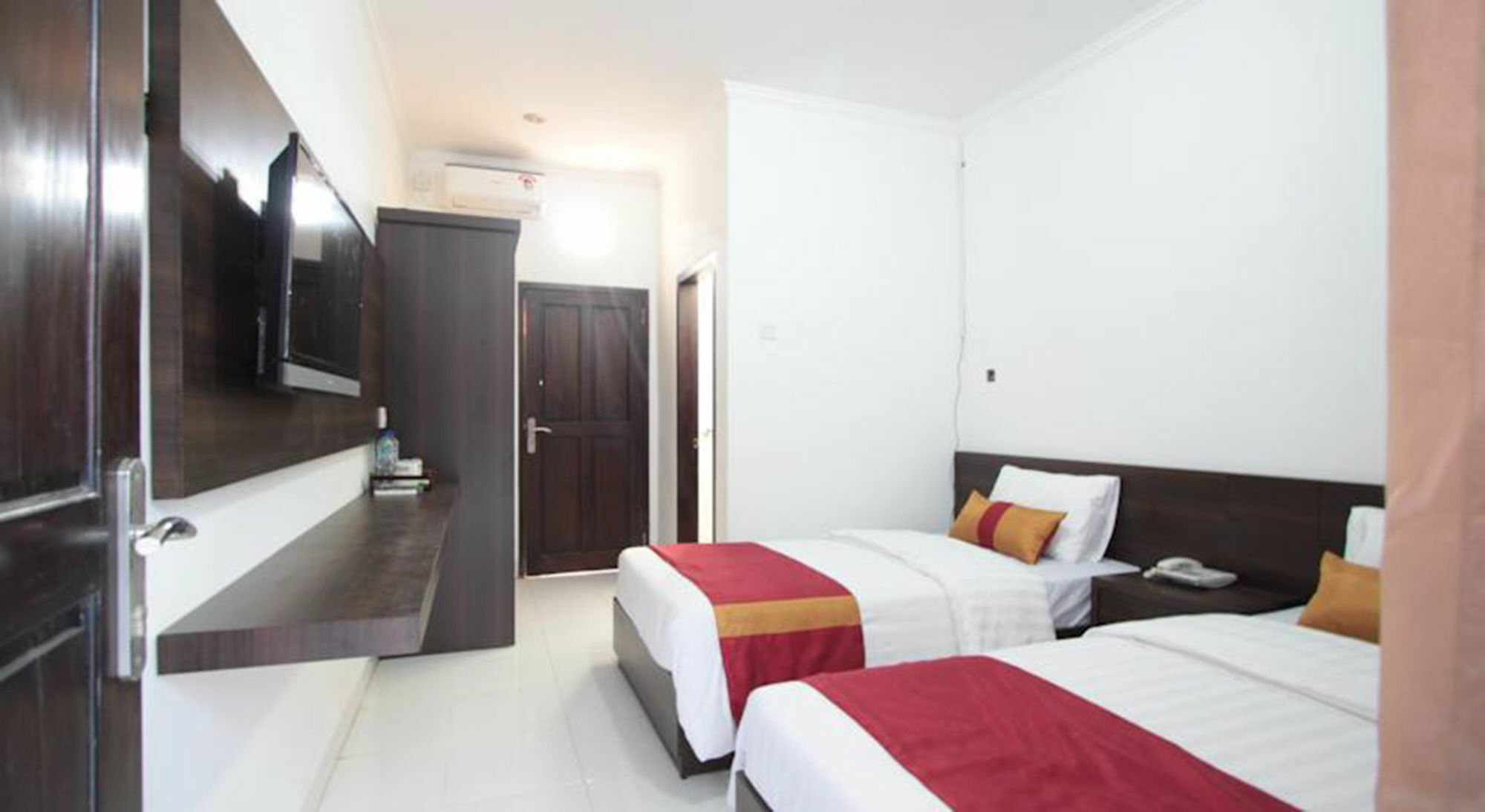 Bakung Sunset Hotel Кута Екстериор снимка
