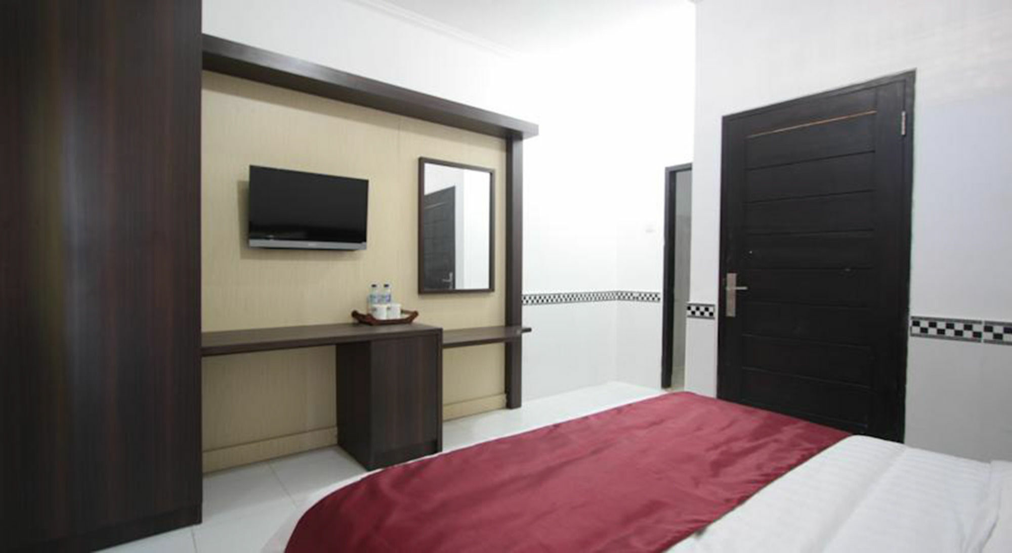 Bakung Sunset Hotel Кута Екстериор снимка